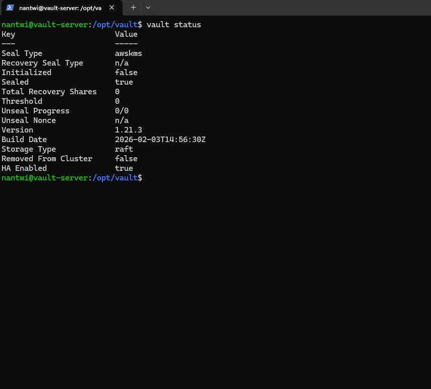 Vault status showing KMS seal type — automatically unsealed